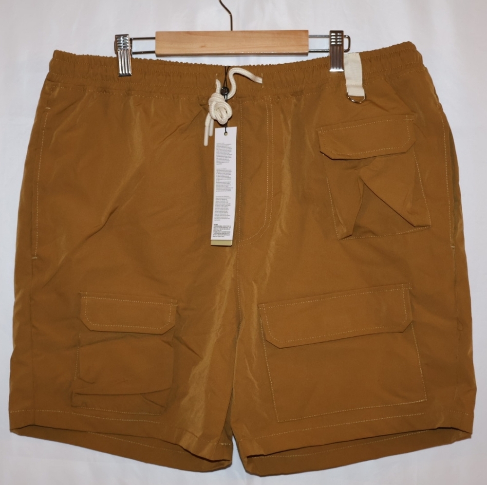 Reason Khaki Nylon Cargo Shorts. Large. NWT.